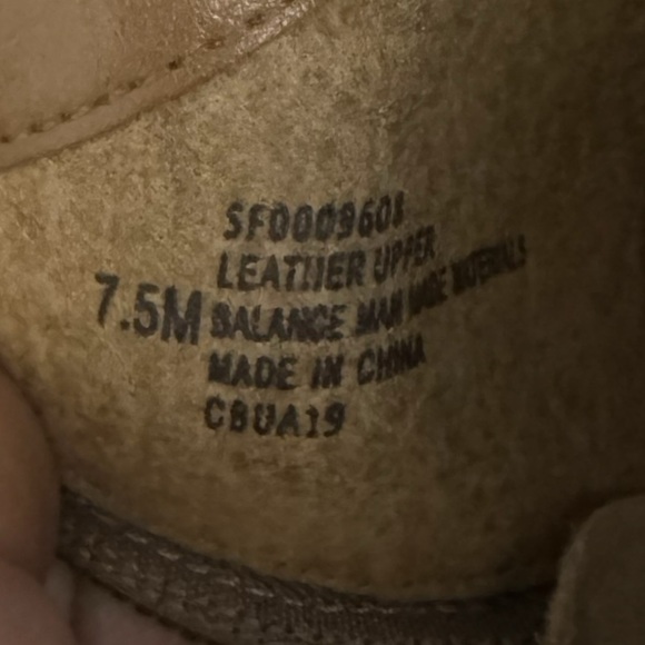 Sofft Wyoming Laser Cut Metallic Bootie Size 7.5 - Picture 5 of 5